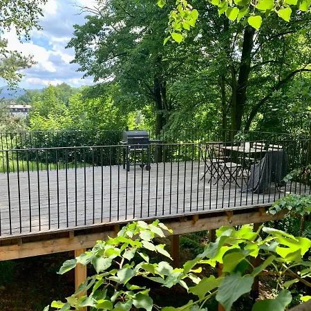 Puk Puk. W Koronach Drzew. Feriehus *