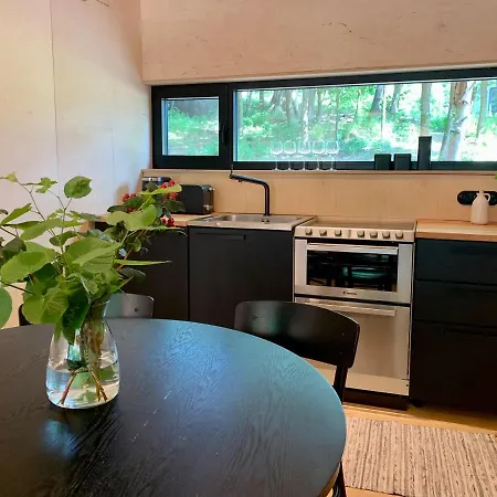 Puk Puk. W Koronach Drzew. *